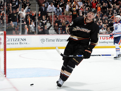 Selanne ties Kurri, Ducks down Oilers