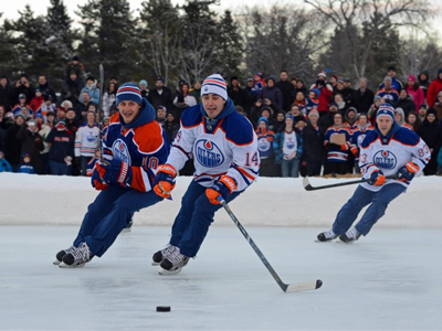 Oilers treat fans to a game of shinny on first day of camp