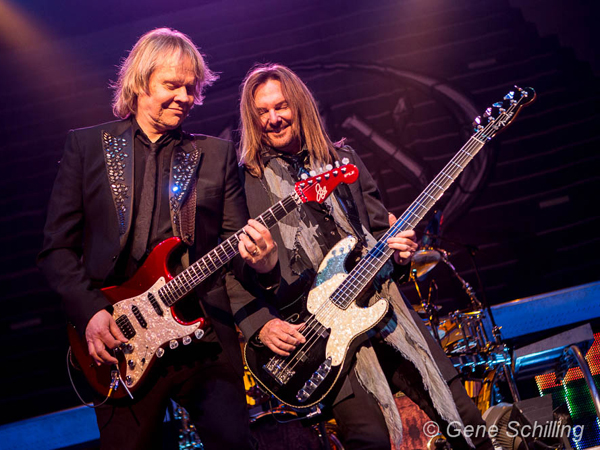 SNAPSHOT - Styx rocks Caesars Windsor