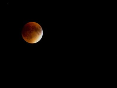 SNAPSHOT - Blood moon in Windsor