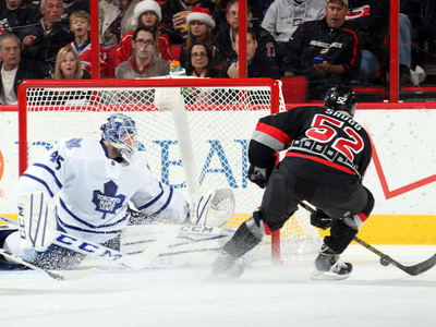 Six game streak ends as Leafs fall to Hurricanes